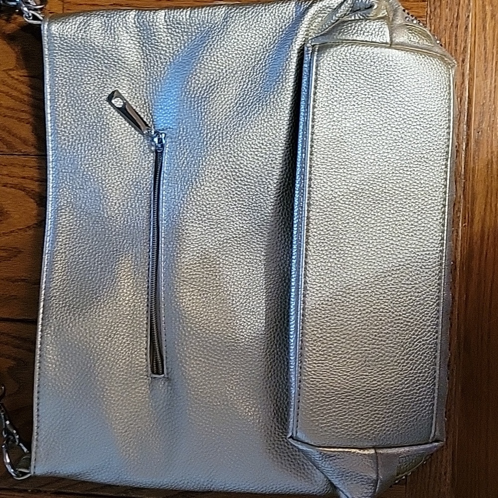 Purse - Picture 3 of 3